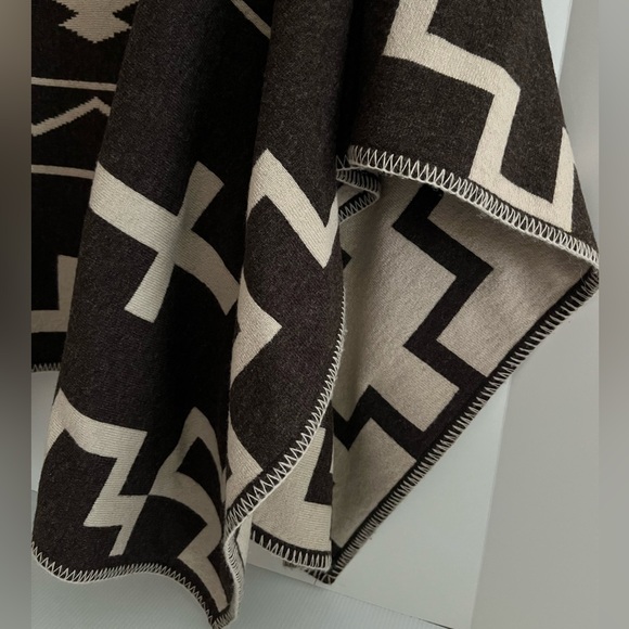 LRL Lambswool Blend Two-Ply Boiled Contrast Tribal Knit Poncho NWOT - Picture 9 of 15